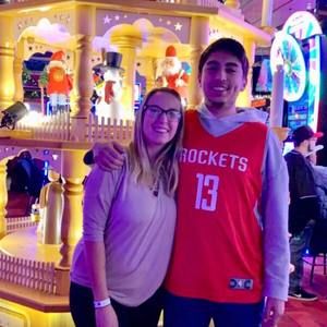 Meet your Posher, Michaela